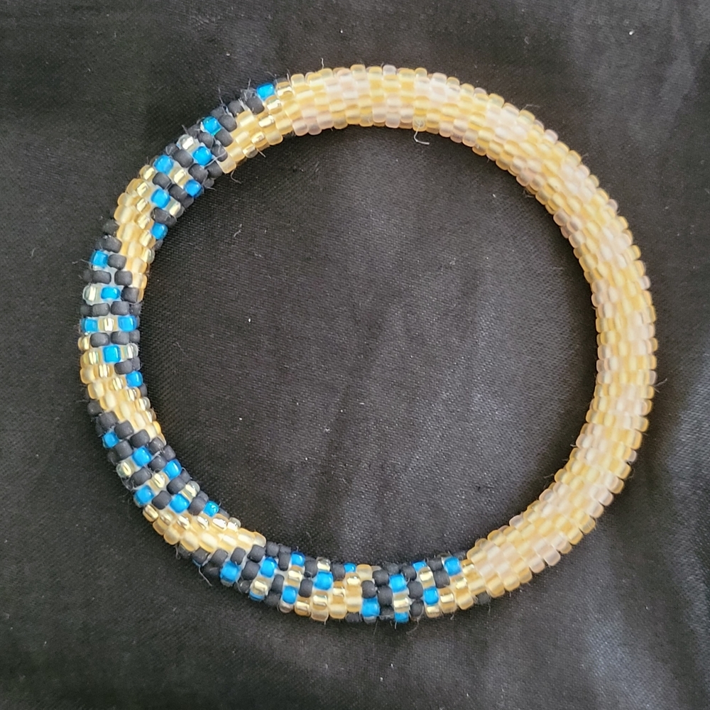 Sashka Gold, blue, black and white bracelet